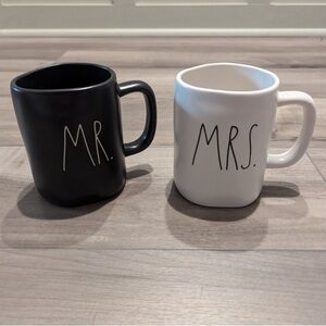 Rae Dunn Black and White Ceramic Mug Set
